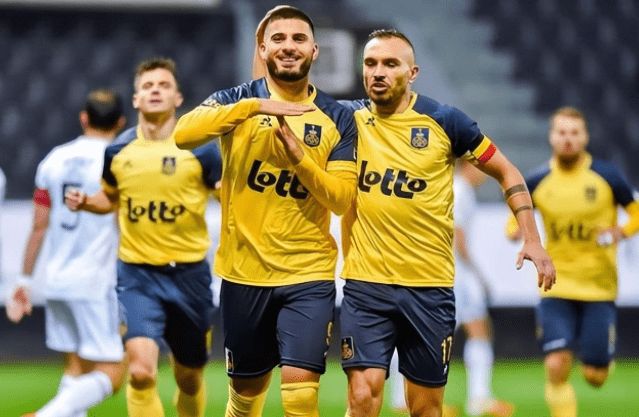 无论是在高 无论是在高